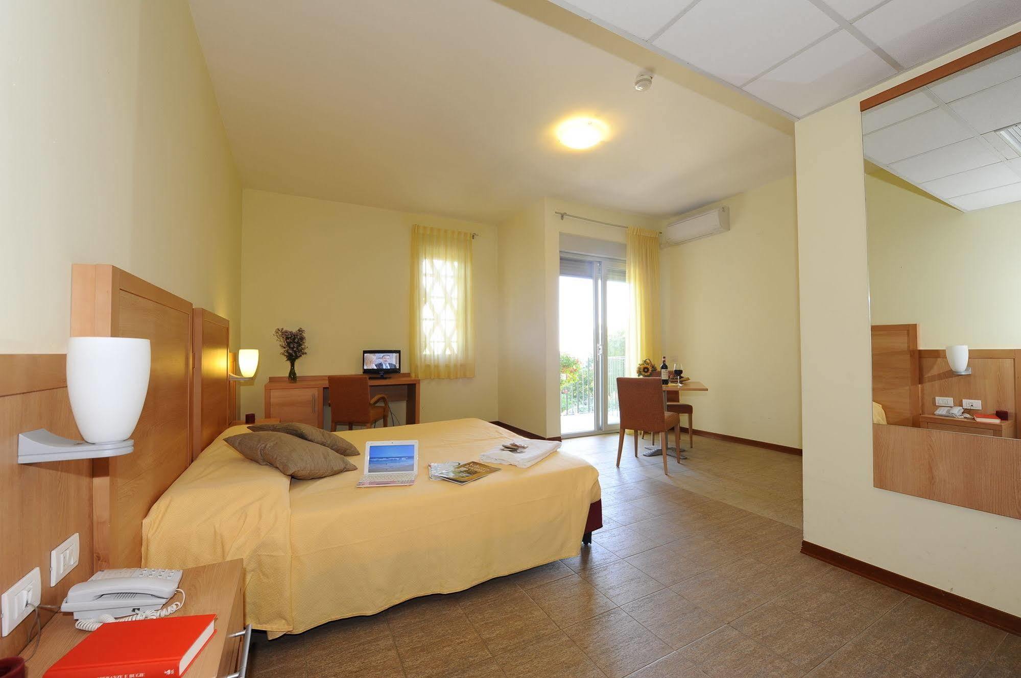 וולטרה Hotel Foresteria מראה חיצוני תמונה